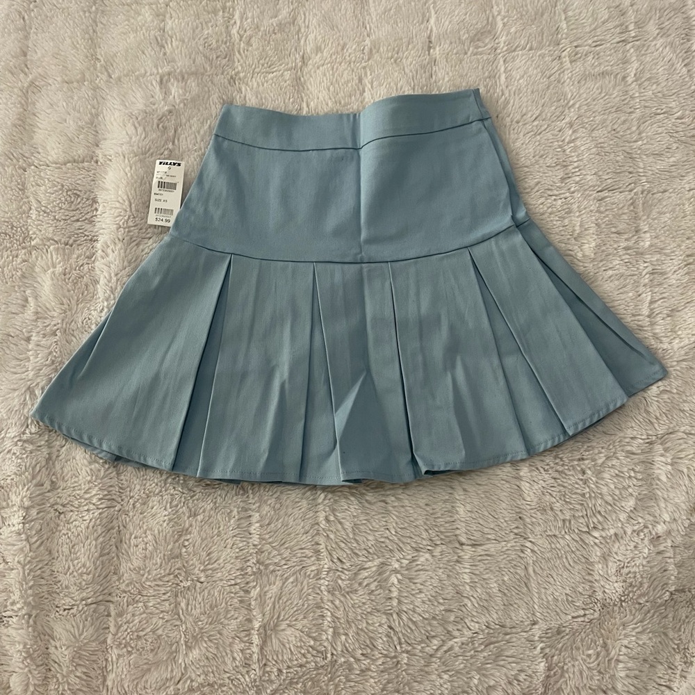 NWT Baby blue Tillys brand Full Tilt pleated skirt